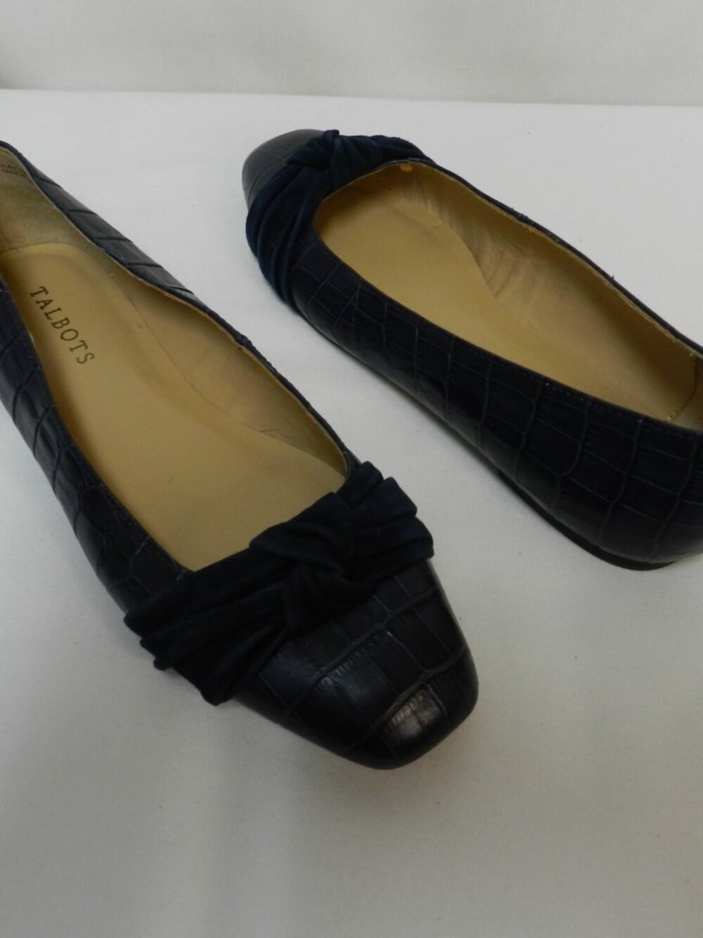 Talbots Size 8.5 Leather w/ Suede knot bow ballet flats slides croc navy blue